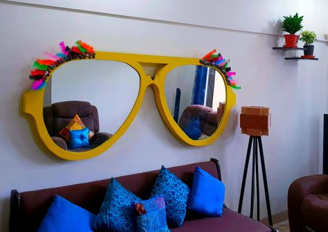 Quirky Mirror, Quirky Sunglasses, Mirror In Living Room, Diy Neon Sign, Diy Sunglasses, Diy Glasses, Vibrant Living Room, Home Decor Living Room, Living Room Mirrors