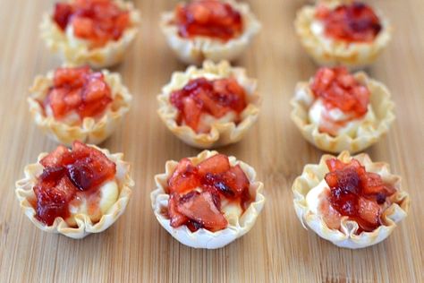 Brie Tartlets, Brie Tarts, Raspberry Brie, Quick Appetizer, Easy App, Phyllo Cups, Quick Appetizers, Brie Cheese, Buffalo Chicken Dip