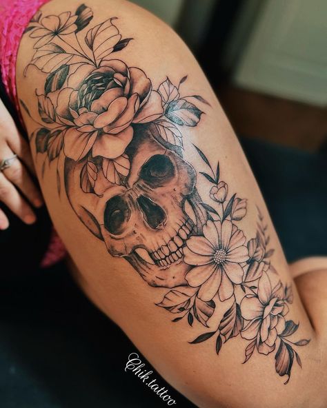 Skull Tattoo | Tattoo Ideas and Inspiration | chik.tattoo Pretty Skull Tattoos, Floral Skull Tattoos, Skull Thigh Tattoos, Candy Skull Tattoo, Skull Tattoo Flowers, Skull Rose Tattoos, Flower Thigh Tattoos, Hip Thigh Tattoos, Clown Tattoo