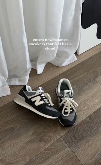 Black New Balance 574 Outfit Women, New Balance 574 V2, New Balance 574 Black Outfit, 574 New Balance Women Outfit, It Girl Sneakers, New Balance Women Outfit, New Balance Shoes 574 Outfit, New Balance Outfit 574, Hand Wrighting