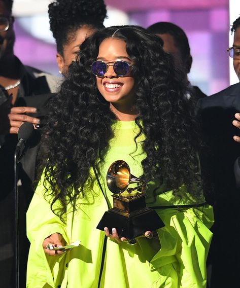 What Does H.E.R. Stand For? #refinery29 https://www.refinery29.com/en-us/2019/02/224049/what-does-her-stand-for-having-everything-revealed-gabi-wilson H.e.r Aesthetic Singer, Gabi Wilson, Genre Of Music, H.e.r Aesthetic, The 40s, House Decorating, Black Artists, Female Singers, Music Is