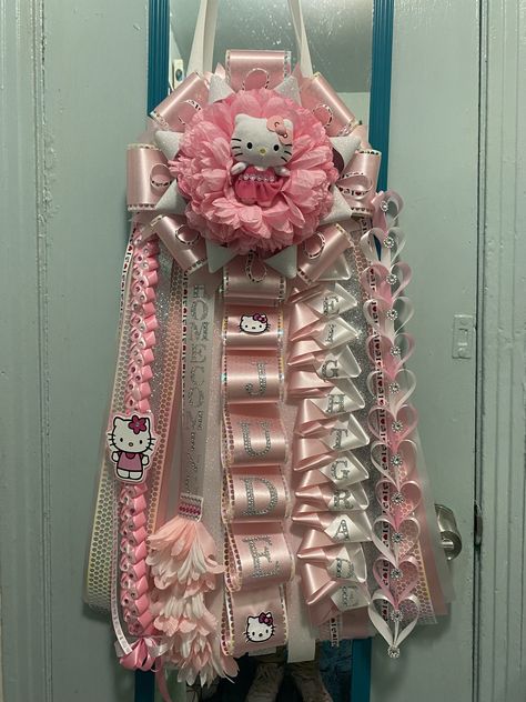 Mum Ideas Homecoming Sophomore, Homecoming Mum Inspiration, Hoco Mum Ideas, Pink Hoco Mum, Pink And White Mum, Hello Kitty Mums Homecoming, Mum Inspo Homecoming, Hello Kitty Mum, How To Make A Mum Homecoming