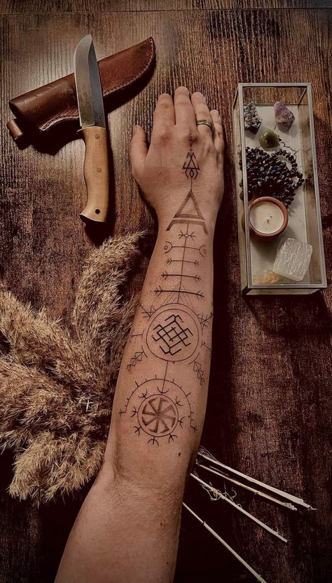 Slavic Runes Tattoo, Ritualistic Tattoo, Viking Tattoo Sleeve Designs, Slavic Pagan Tattoo, Slavic Tattoo Design, Norse Pagan Tattoo Ideas, Male Tatoos Ideas, Scandinavian Tattoo Men, Perun Slavic Tattoo