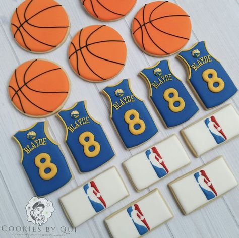 Golden State Warriors Party, 50th Birthday Cookies, Golden State Warriors Birthday, Nba Theme, Basketball Theme Birthday, Ball Birthday Party, Basketball Theme Party, Basketball Birthday Parties, Ball Birthday Parties