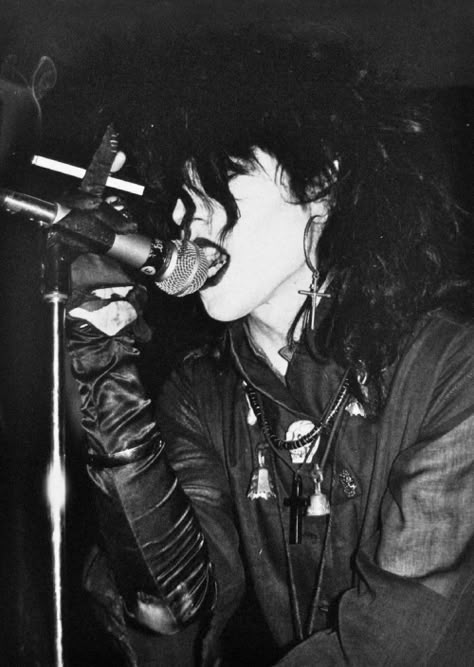 Rozz Williams, Hair, Black