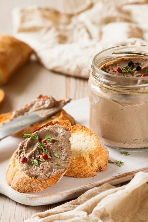 Pate On Toast, Chicken Liver Pate Recipe, Collagen Boosting Foods, Pate Recipes, Chicken Liver Pate, Herb Chicken, Chicken Livers, Food Photography Styling, Perfect Appetizers