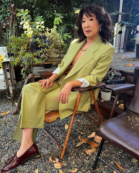 Sandra Oh, Jodie Comer, The Chair, Future Wife, Celebrity Crush, Pretty People, Beautiful People, Actresses, Actors