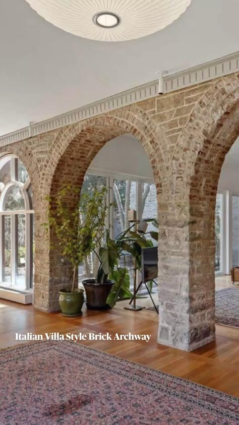 Italian Villa Interior, Spanish Colonial Decor, French Chateau Homes, Archways In Homes, Archway Decor, Tuscany Home, Brick Archway, Dream House Aesthetic, Mediterranean Interior Design