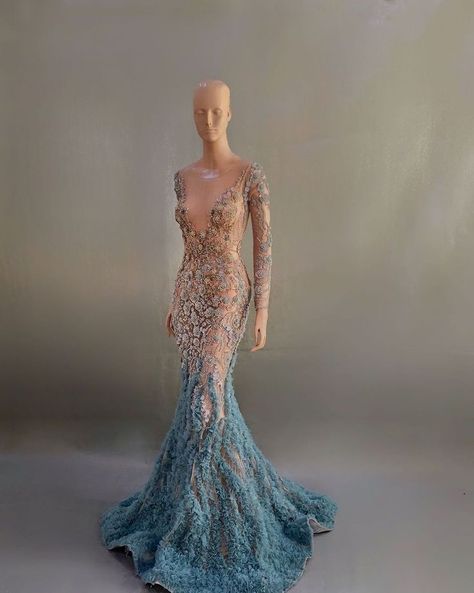 Pageant Gowns Elegant, Gowns Elegant, Fashion Sketches Dresses, Fantasy Gowns, Pageant Gowns, Miss Dress, Gala Dresses, Evening Dresses Elegant, Colored Wedding Dresses