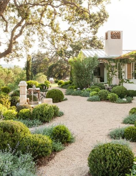 Beautiful garden inspiration with gravel and greens! #outdoorliving #gardeninspiration Mediterranean Landscape Design, Mediterranean Garden Design, Patina Farm, Gravel Landscaping, Pathway Landscaping, Gravel Patio, Mediterranean Landscaping, Dry Garden, Gravel Garden