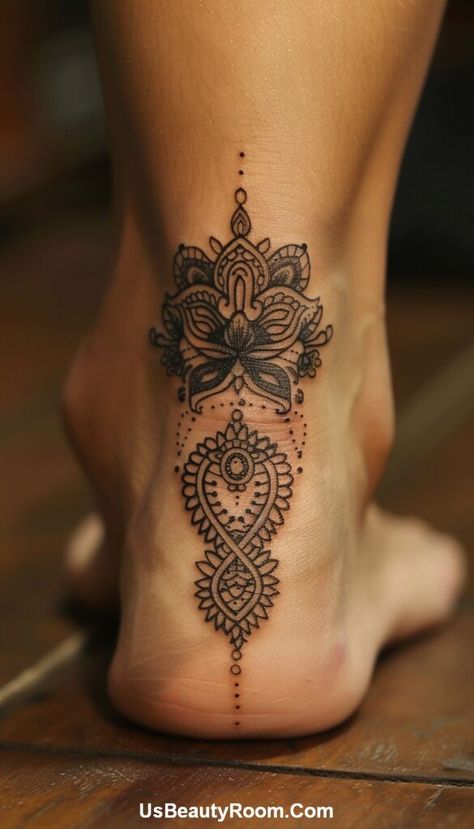 Toes Tattoos For Women, Foot Tatoos Woman, Tattoo Feet Women, Bottom Of Foot Tattoo, Toe Tattoos For Women, Small Foot Tattoo, Feet Tattoos For Women, Star Foot Tattoos, Foot Tattoo Ideas