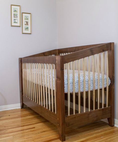 Here are five cribs you can DIY.                                                                                                                                                                                 More Project Nursery Girl, Wooden Baby Crib, Baby Crib Diy, Handmade Crib, Best Baby Cribs, Crib Design, Diy Crib, Doll Crib, Baby Cradle