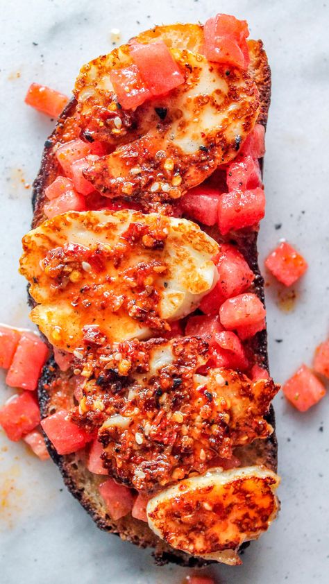 Crème fraîche, corn and a chili crisp egg toast - bon abbetit Halloumi Toast, Watermelon Halloumi, Cooking Halloumi, Fried Halloumi, Chili Crisp, Halloumi Salad, Pistachio Pesto, Breakfast Appetizers, Egg Toast