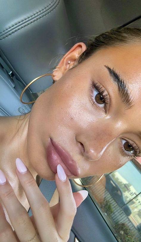 Makeup Freckles, No Make Up Make Up Look, Tanned Makeup, Glowing Makeup, Clean Makeup, Glowy Makeup, Makeup Goals, Natural Makeup Looks, Tan Skin