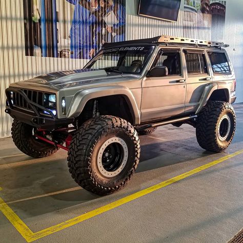 Jeep Xj Build, Jeep Xj Overland, Xj Cherokee Mods, Jeep Xj Ideas, Jeep Zj, Jeep Xj Mods, Jeep Grand Cherokee Limited, Classic Jeeps, Jeep Mods