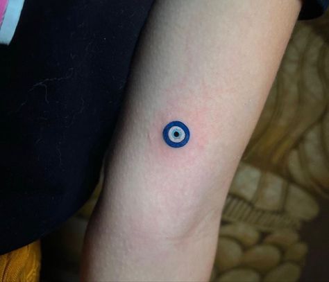 Turkish Evil Eye Tattoo, Devil Eye Tattoo, Ojo Tattoo, Slayer Tattoo, Evil Eye Tattoo, Peacock Feather Tattoo, Devil Tattoo, Boho Tattoos, Yin Yang Tattoos