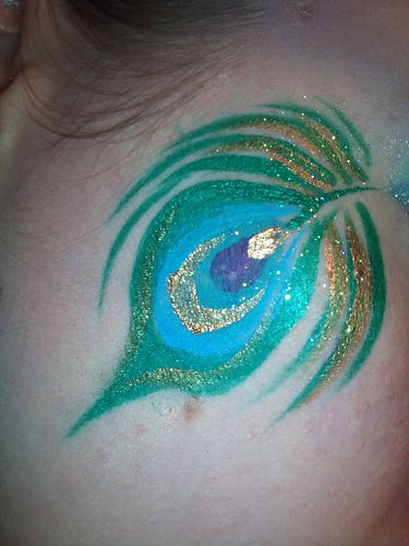 Peacock feather | Flickr - Photo Sharing! Peacock Feather Face Paint, Peacock Makeup For Kids, Face Paint Peacock, Peacock Face Paint, Peacock Face Painting, Paint Peacock, Peacock Makeup, Animal Face Paintings, Circus Makeup