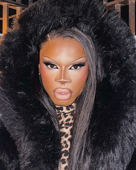 Luxx Noir London, Best Drag Queens, London Makeup, Drag Queens, Rupauls Drag Race, Coat Black, Rupaul, Drag Race, Fur Coat