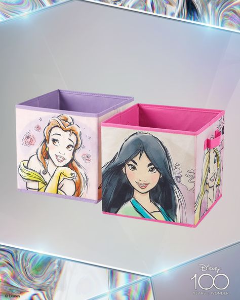 These spacious storage cubes features adorable 3D like graphics of kid favorite Princesses; Moana, Belle, Mulan and Rapunzel. The perfect addition to your child’s bedroom, closet or playroom. The design on these durable cubes will add a pop of color along with your child’s favorite characters. These spacious cubes is an easy way to maintain clutter while adding a playful accent. Disney Cube Storage, Disney Princess Bedding, Disney Kids Rooms, Marvel Bedding, Disney Bedding Walmart, Disney Princess Bedding Full, Pov Your Favorite Princess Was Rapunzel, Disney Bedding, Disney Rooms