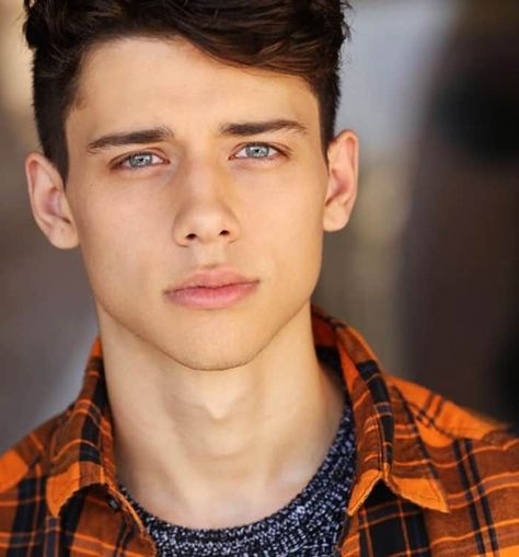 Joshua Matthews, Uriah Shelton, Mesomorph Body, Haunting Hour, Soldier Love, Mad Tv, Looking For Alaska, Actors Male, Last Man Standing