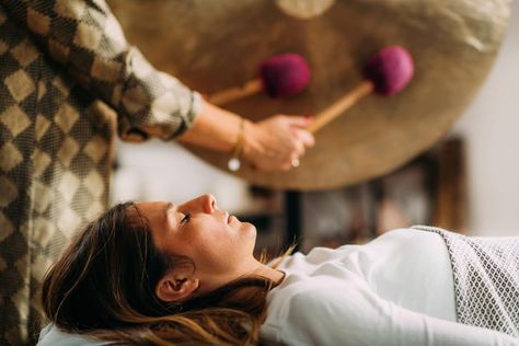 A beginner's guide to sound baths − what they are, how to choose a good one and what the research shows Gong Bath, Bath Photoshoot, Meditation Studio, Yoga World, Sound Bath, Sound Therapy, Autonomic Nervous System, Prenatal Yoga, Post Workout Recovery