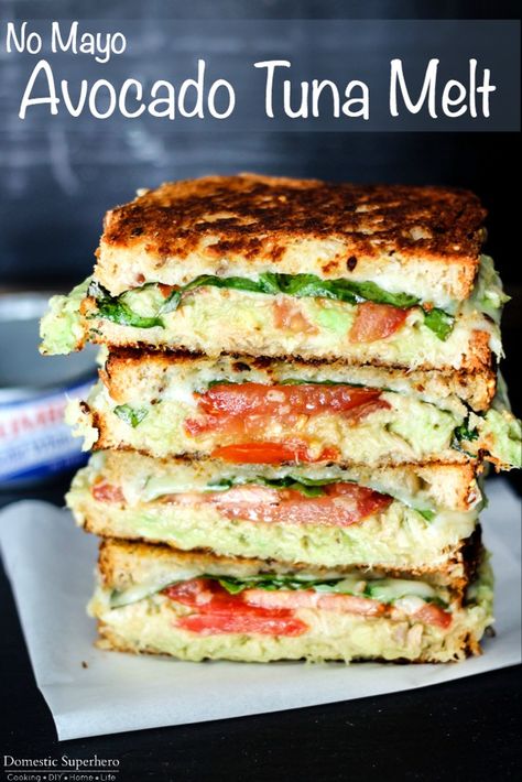 Pizza Quinoa, Tuna Melt Sandwich, Tuna Melt Recipe, Avocado Tuna, Canned Tuna Recipes, Grilled Sandwiches, Avocado Brownies, Melt Recipe, Tuna Melt