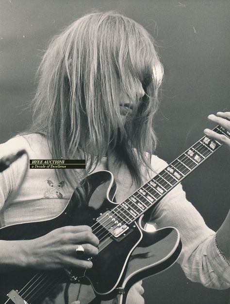 HOLY SHIT BLESSED STEEB IMAGE Steve Howe, Bad Taste, Please Do, Pop Star, Good Music, Musician, Photographer, Music