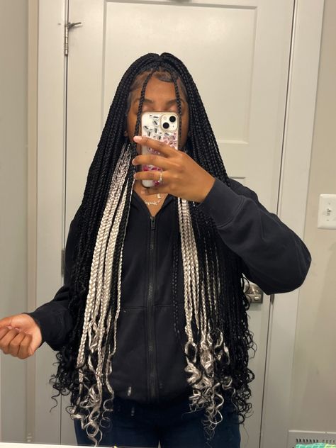 Coloured Box Braids, Peekaboo Braids, Favours Ideas, Natural Hairstyles For Black Women, Black Kids Braids Hairstyles, Colored Box Braids, Cute Box Braids, Hairstyles Pictures, Braided Hairdo