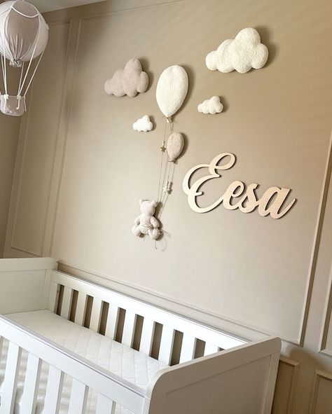 Clouds And Bears Nursery, Teddy Bear Nursery Theme Girl, Teddy Bear Theme Nursery, Baby Boy Nursery Teddy Bear Theme, Wooden Nursery Decor, Earthy Nursery Ideas, Cloud Baby Room, Teddy Bear Room Decor, Teddy Bear Decorations