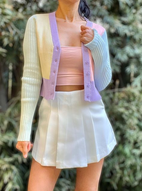 Fashion Pastel Colors, Clothes Aesthetic Colorful, Color Blocking Outfits Pastel, Pastel Outfits Ideas, Pastel And White Outfits, Knit Aesthetic Outfit, Pastel Style Outfit, Pastel Colors Aesthetic Outfit, Pastel Color Block Outfit