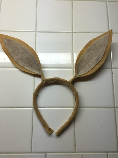 kangaroo ears                                                                                                                                                                                 More Kanga And Roo Costume, Kanga Costume, Kangaroo Costume Diy, Kangaroo Costume, Seussical Jr, Seussical The Musical, Australia Crafts, Baby Gift Wrapping, Twin Halloween