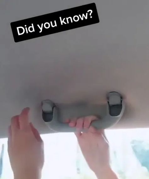 Car Cleaning Hacks Diy, Car Travel Hacks, The Voice Videos, Diy Car Cleaning, Car Interior Organization, Car Organization Diy, Car Life Hacks, Custom Car Accessories, New Car Accessories