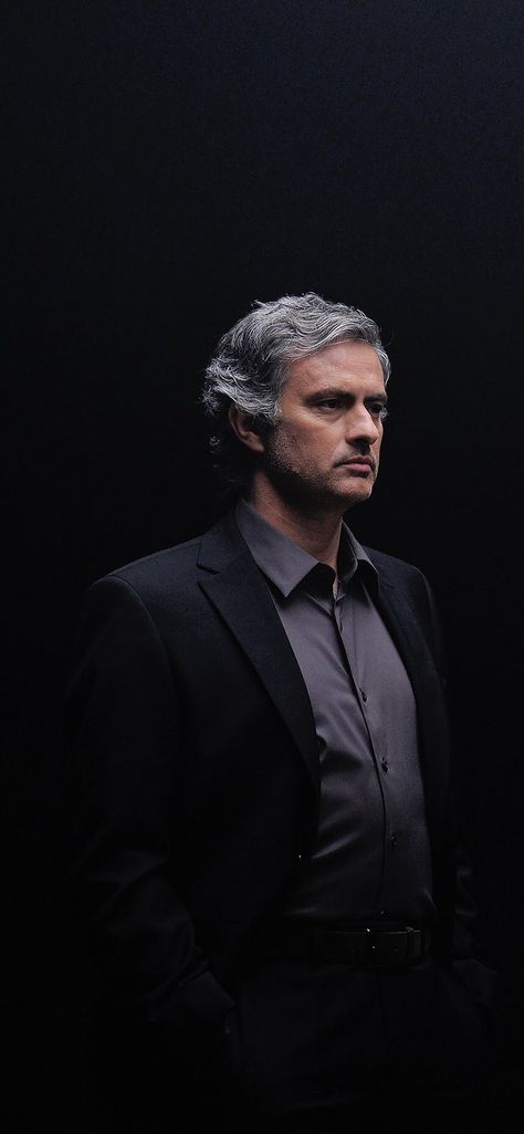 Jose Mourinho Chelsea, Mourinho Chelsea, Soccer Players Haircuts, Football Hairstyles, Chelsea Fc Wallpaper, Chelsea Wallpapers, Real Madrid Soccer, Manchester United Wallpaper, Legends Football