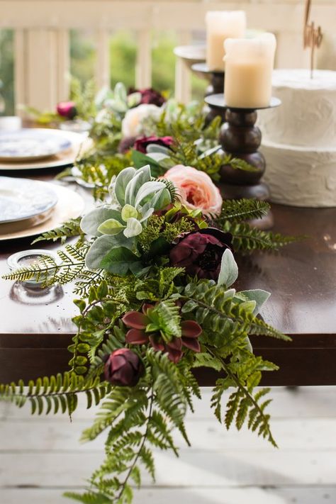 Wedding long table flowers