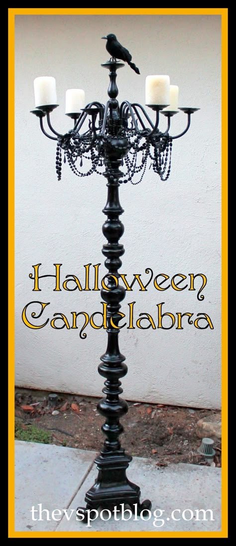 Halloween Candelabra, Floor Candelabra, Theme Halloween, Halloween Inspiration, Halloween Theme, Halloween Deco, Halloween Make, Halloween Wedding, Tree Crafts