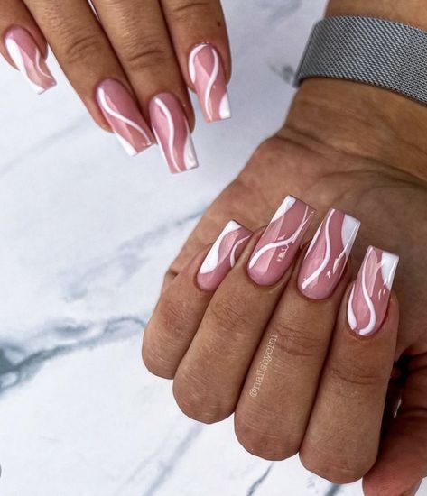 Pink Nails With Lines, Nail Designs For Brides, Elegant Wedding Nails For Bride, Line Nail Designs, Wedding Nail Designs, Elegant Wedding Nails, Bridal Manicure, Line Nail Art, Nails For Bride