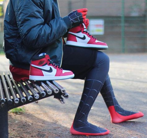 Jordan 1 Gym Red Outfit, Red Jordan 1 Outfit, Dress With Jordans, Jordan 1 Low Outfit, Jordan 1 Gym Red, Spiderverse Dr, Jordan 1 Outfit Men, White Jordan 1, Black White Jordans