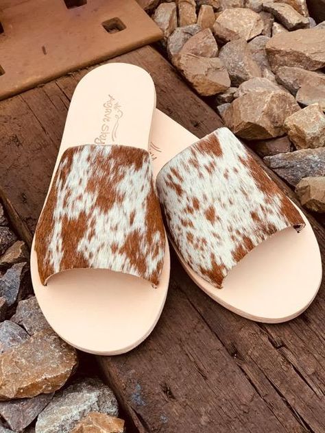 Cowhide Sandals, Cheetah Shoes, Cow Hide Shoes, Fall Winter Shoes, Cowgirl Accessories, Western Shoes, Boutique Ideas, Leopard Shoes, Shoe Gallery