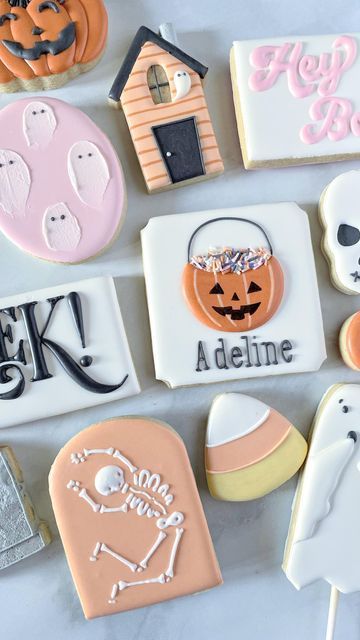 Mini Halloween Cookies Royal Icing, Halloween Cookie Party, Halloween Cookie Presale, Groovy Halloween Cookies, Two Spooky Cookies, Halloween Mini Cookies Decorated, Halloween Decorative Cookies, Halloween Birthday Cookies Decorated, Easy Halloween Sugar Cookies