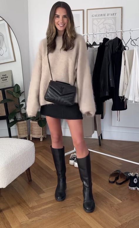 Black Mini Skirt Oversized Sweater, Oversize Sweater With Skirt, Black Skirt And Sweater Outfit, Mini Skirt Oversized Sweater, Anniversary Fits, Mini Skirt And Sweater Outfit, Skirt Oversized Sweater, Sweatshirt And Skirt Outfit, Black Mini Skirt Outfit