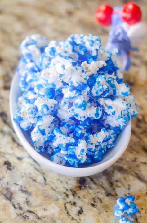 Blue Party Snack Ideas, Purple Popcorn How To Make, Blue Theme Food Ideas, How To Make Blue Popcorn, Blue Themed Party Food, Blue Foods For Party Savory, Blue Party Food Ideas, Blue Theme Food, Blue Colored Food