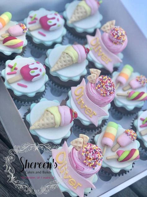 Cupcakes Ice Cream Theme, Ice Cream Theme Cake Pops, Candyland Cupcake Ideas, Cupcake Candyland, Candyland Cupcakes, Candy Theme Cake, Candy Land Cupcakes, Cupcakes Sprinkles, Ice Cream Cake Pops