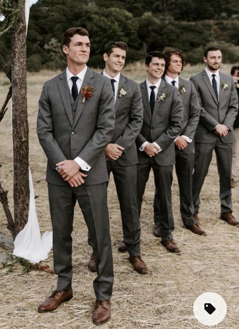 Black Groom Suit With Grey Groomsmen, Wedding Suits Groom Dark Grey, Black Bridesmaids Grey Groomsmen, Black And Grey Bridal Party, Charcoal Wedding Suit Groom Attire, Grey Suit Bridal Party, Groomsmen Attire Grey Charcoal, Dark Grey And Green Wedding, Dark Gray Tux Wedding