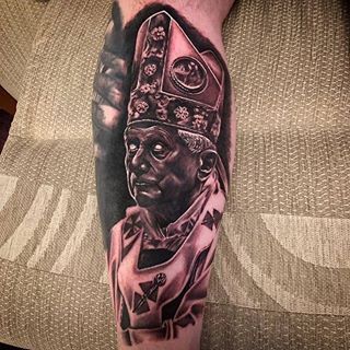 Evil Pope Tattoo, Pope Tattoo, Horror Tattoo, E Tattoo, Black And Grey Tattoos, Sleeve Tattoos, Portrait Tattoo, Tattoo Artists, Graffiti