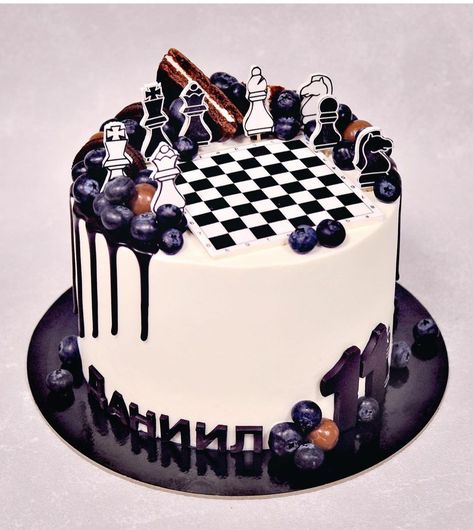 Chess Cake Design, Chess Theme Cake, Chess Birthday Cake, Tennis Cakes, Tennis Cake, Chess Cake, Poker Cake, Decor Tort, Jungle Cake