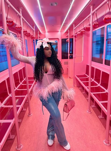 Marilyn MonHOE on X: "CupcakKe arrived in Gag City 🎀 🦄 https://t.co/p233bkJ49F" / X Rapper Icons, Cupcakke Rapper, Happy 27th Birthday, H.e.r Lyrics, Rapper Outfits, City Outfits, Female Rappers, Famous Girls, Charli Xcx