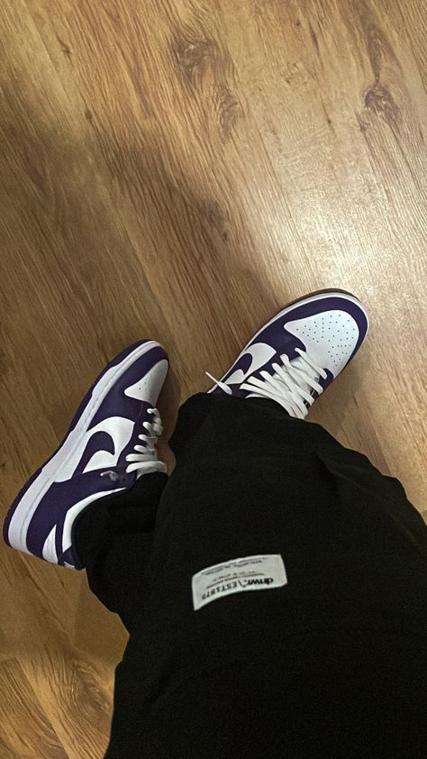 Nike Dunk Low Championship Court Purple, Court Purple Dunk Outfit, Purple Dunks Outfit Men, Purple Dunks Outfit, Purple Dunk Low, Purple Dunks, Dunk Low Court Purple, Dunk Outfits, Best Dunks