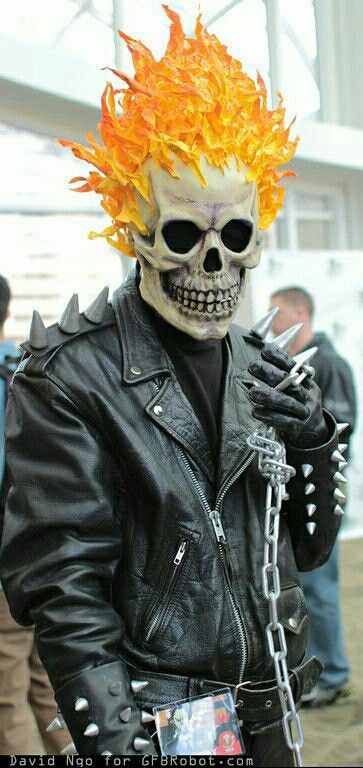 Ghost Rider Cosplay. Ghost Rider Costume, Ghost Rider Tattoo, Ghost Rider Johnny Blaze, Scary Halloween Costume, Scary Costumes, Skull Mask, Marvel Cosplay, Mens Halloween Costumes, Fantasias Halloween