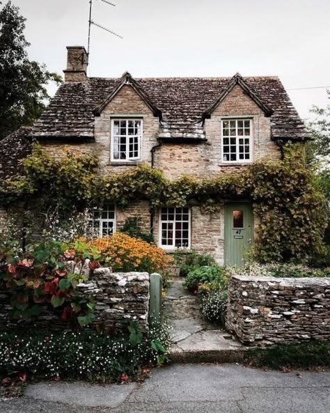 Cottage Core Homestead, Small British Cottage, English Village Cottages, Stone Cottage With Porch, British Cottage English Countryside, English Village House, British Cottage, Cotswolds Cottage, Countryside Cottage