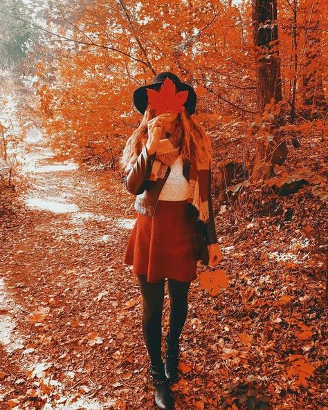 White Girl Autumn, Fall Inspo, Autumn Aesthetic, Aesthetic Outfits, Fall Vibes, Fashion Inspo, Felt, Halloween, White